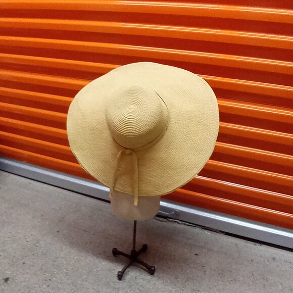 Floppy Straw Sun Hat - Picture 3 of 5